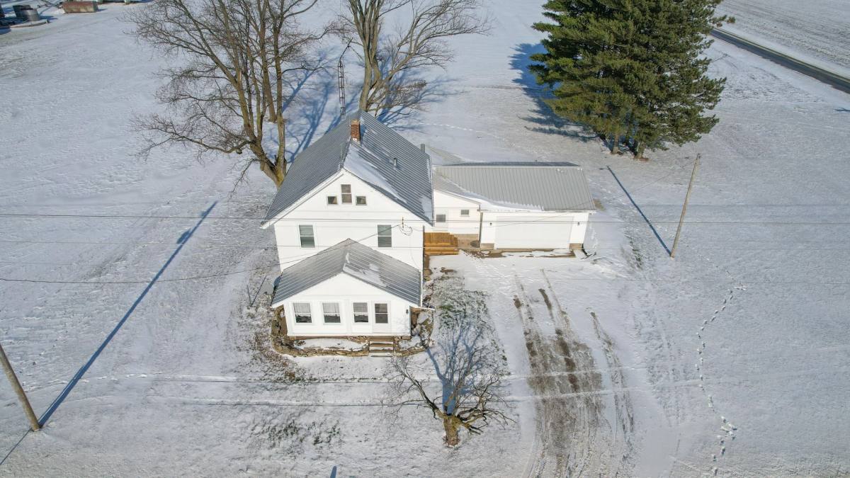 House for rent at 2240 Marseilles Galion Rd E, Marion, OH 43302
