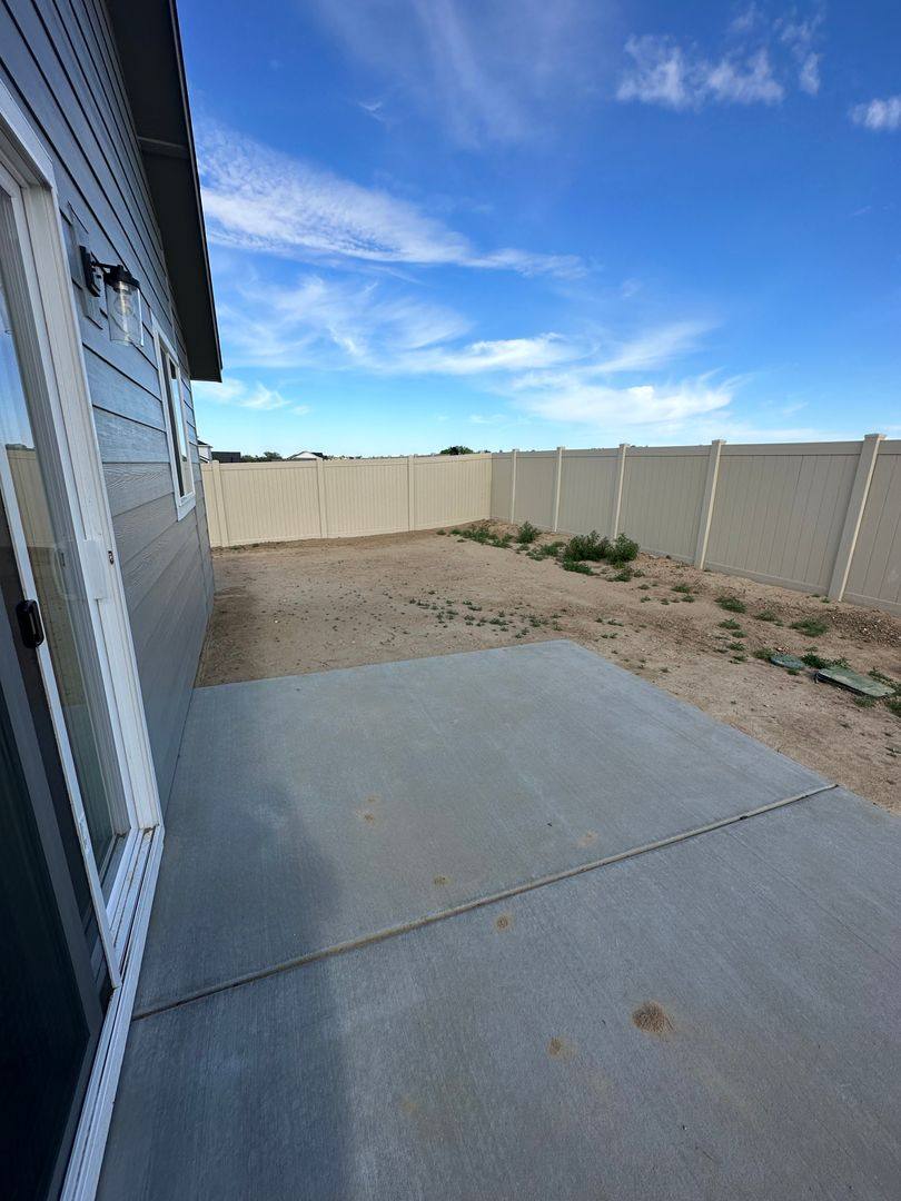 House for rent at 11320 W Teratai St, Star, ID 83669