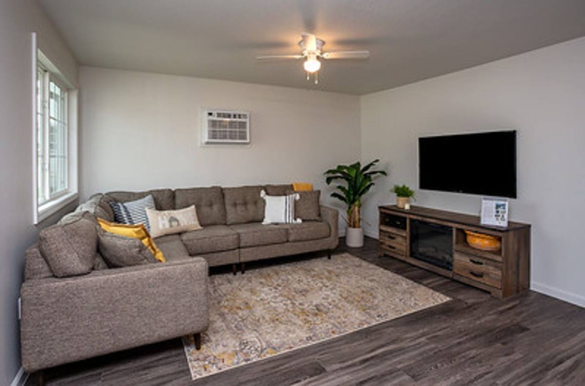 Apartment for rent at 5756 Basswood Lane, Pleasant Hill, IA 50327