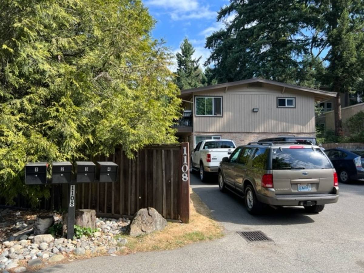 House for rent at 1108 Y SE, Bellevue, WA 98004