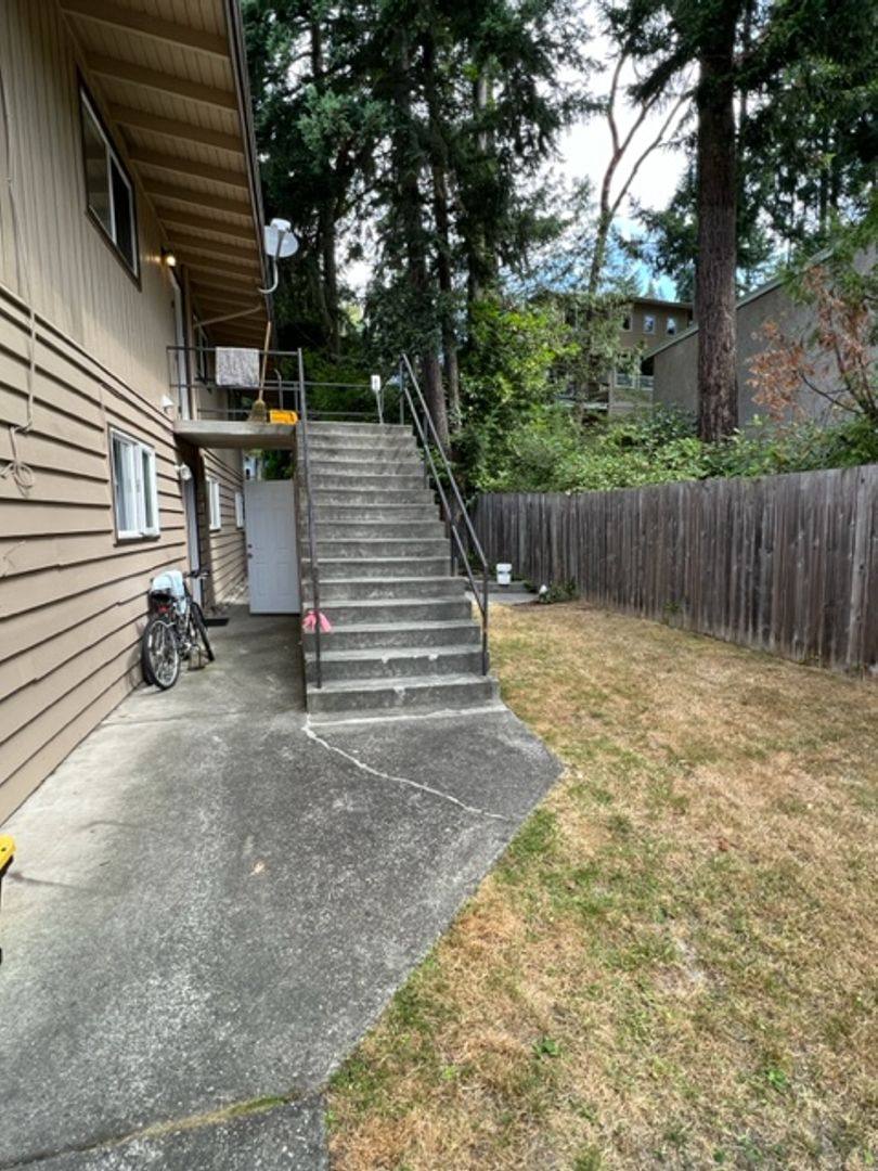 House for rent at 1108 Y SE, Bellevue, WA 98004