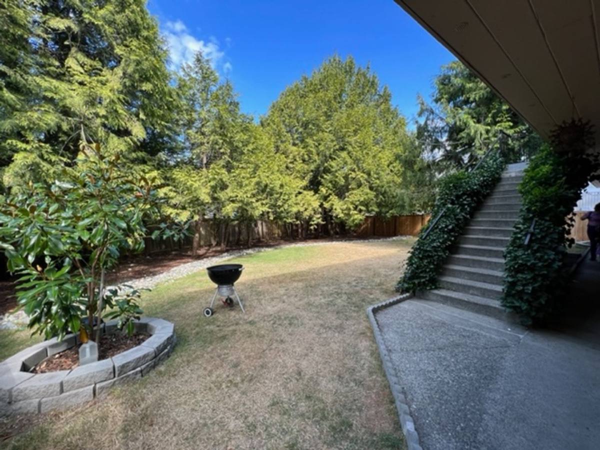 House for rent at 1108 Y SE, Bellevue, WA 98004