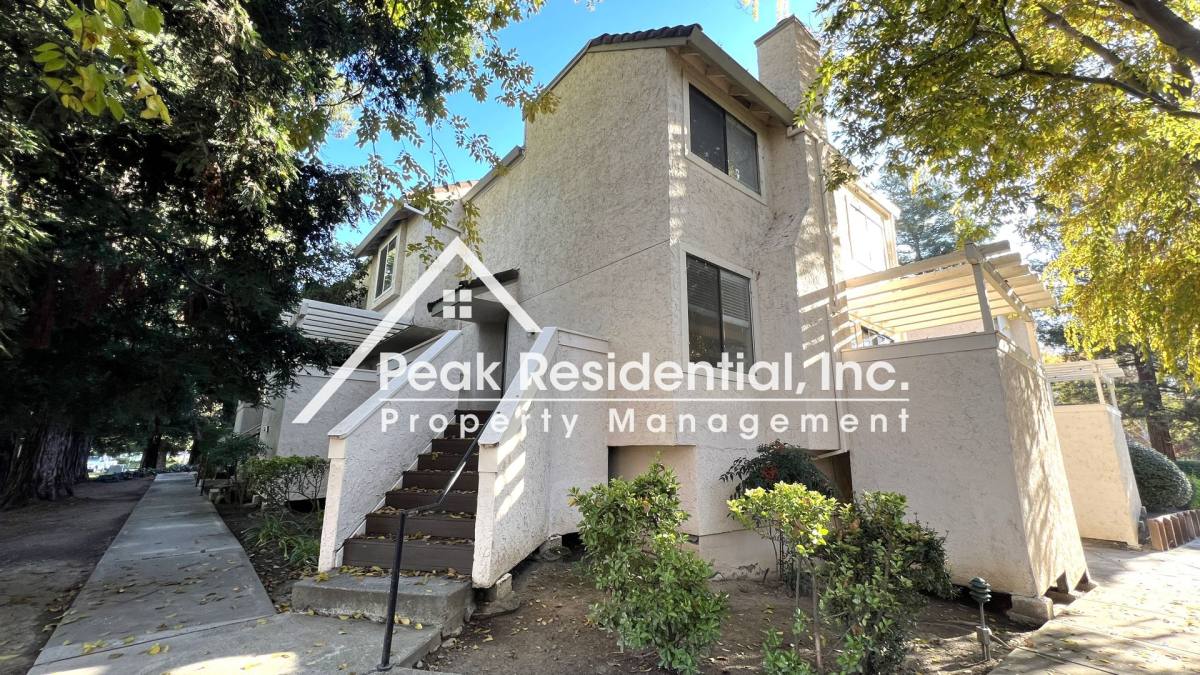 Townhouse for rent at 3156 Swallows Nest Dr, Sacramento, CA 95833