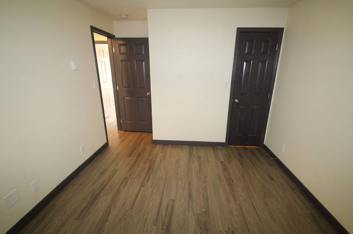 Apartment for rent at 526 W Mercer Place, Seattle, WA 98119