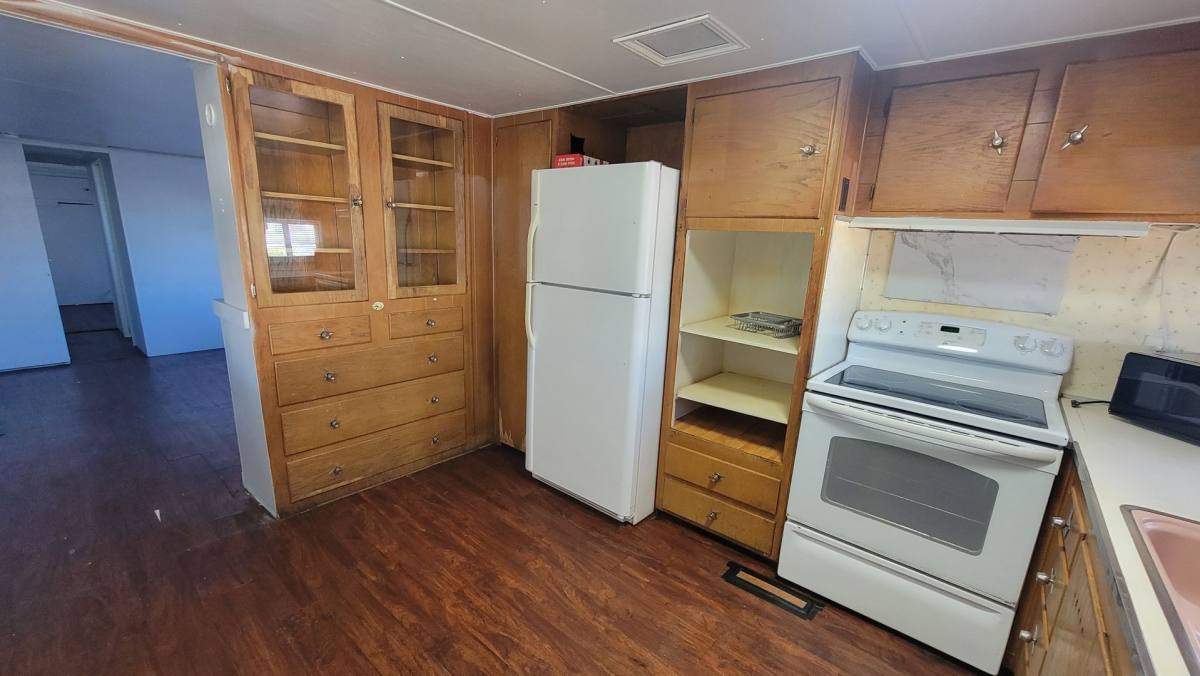 Apartment for rent at 1104 50th Ave Dr W, Bradenton, FL 34207