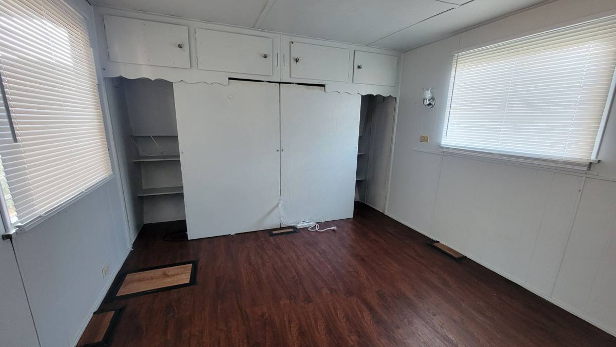 Apartment for rent at 1104 50th Ave Dr W, Bradenton, FL 34207