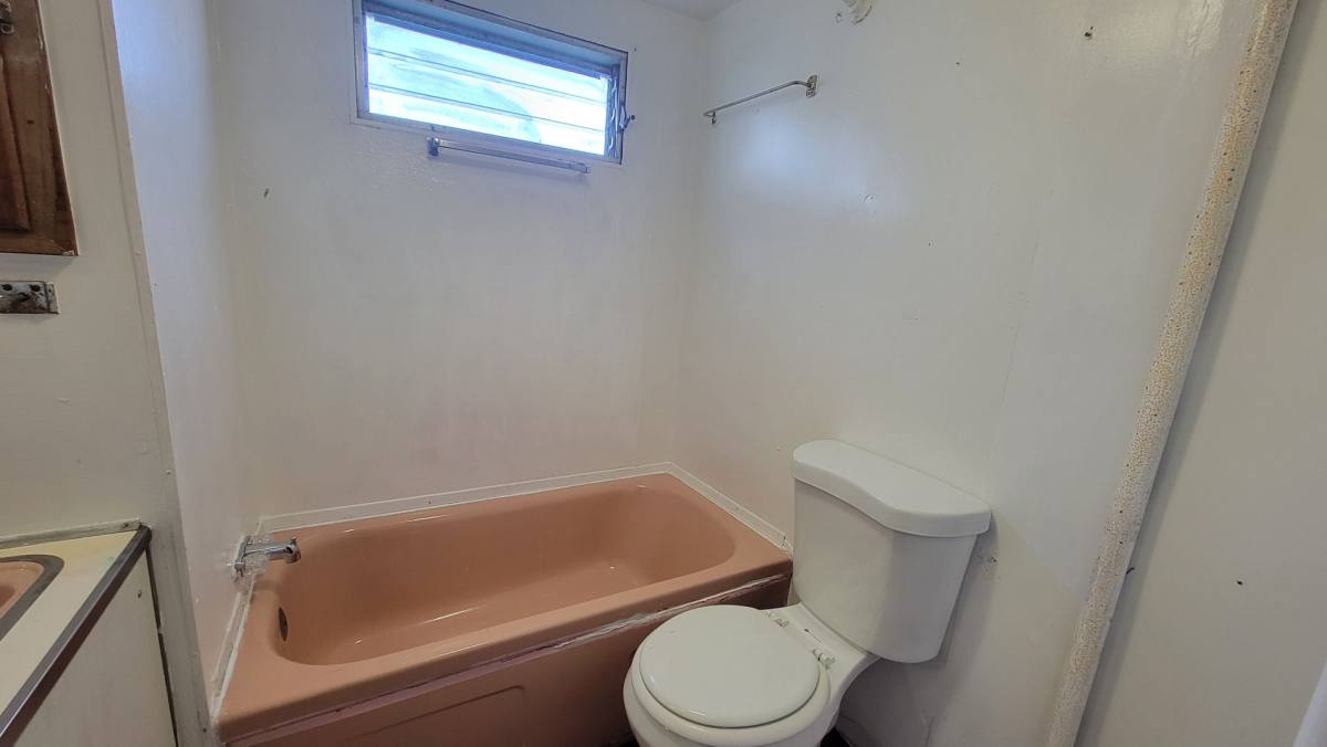 Apartment for rent at 1104 50th Ave Dr W, Bradenton, FL 34207