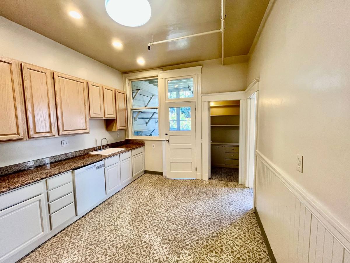 Apartment for rent at 1124-1128 Fell St, San Francisco, CA 94117