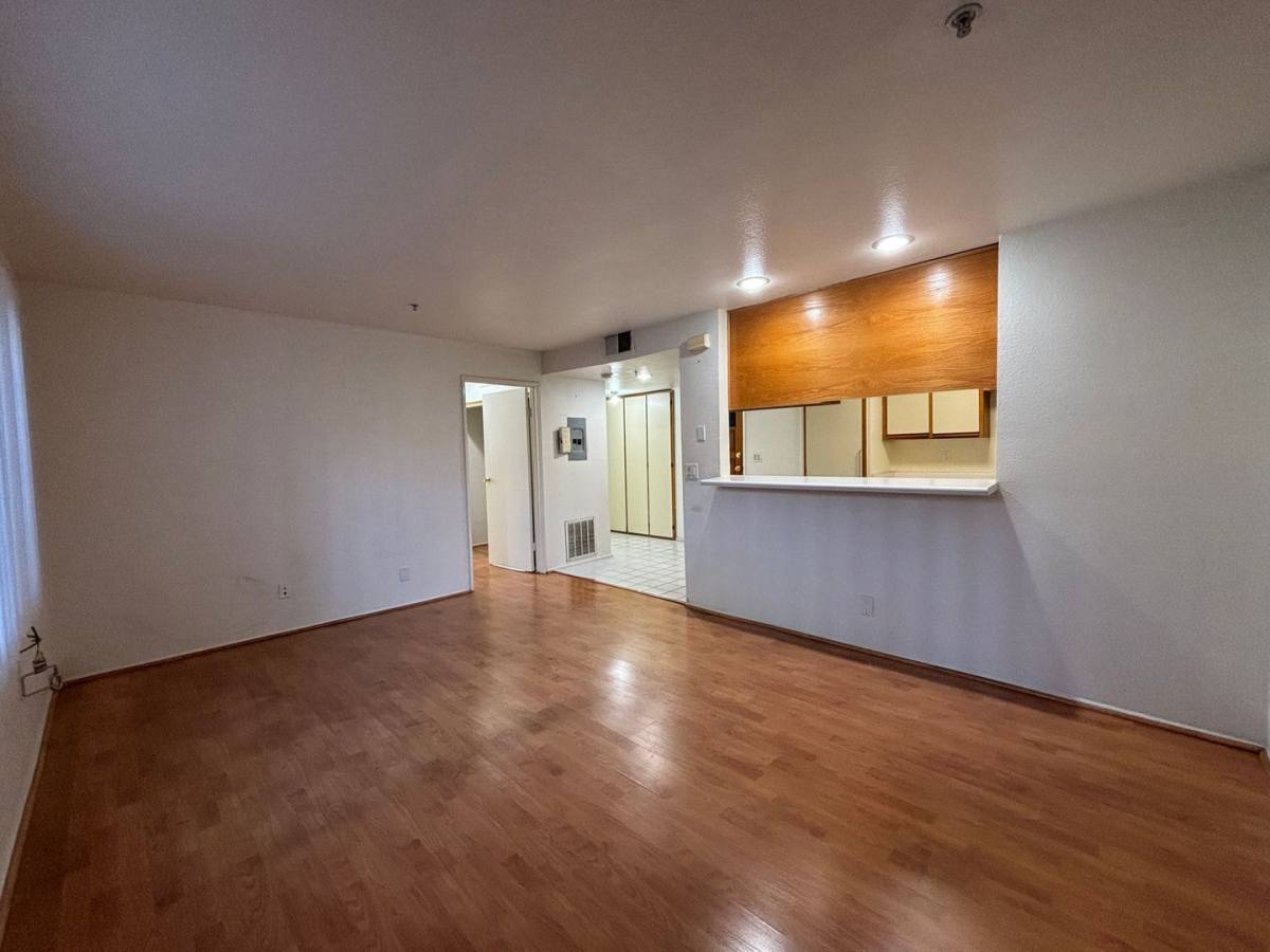 Apartment for rent at 314 Lincoln Ave, Glendale, CA 91205