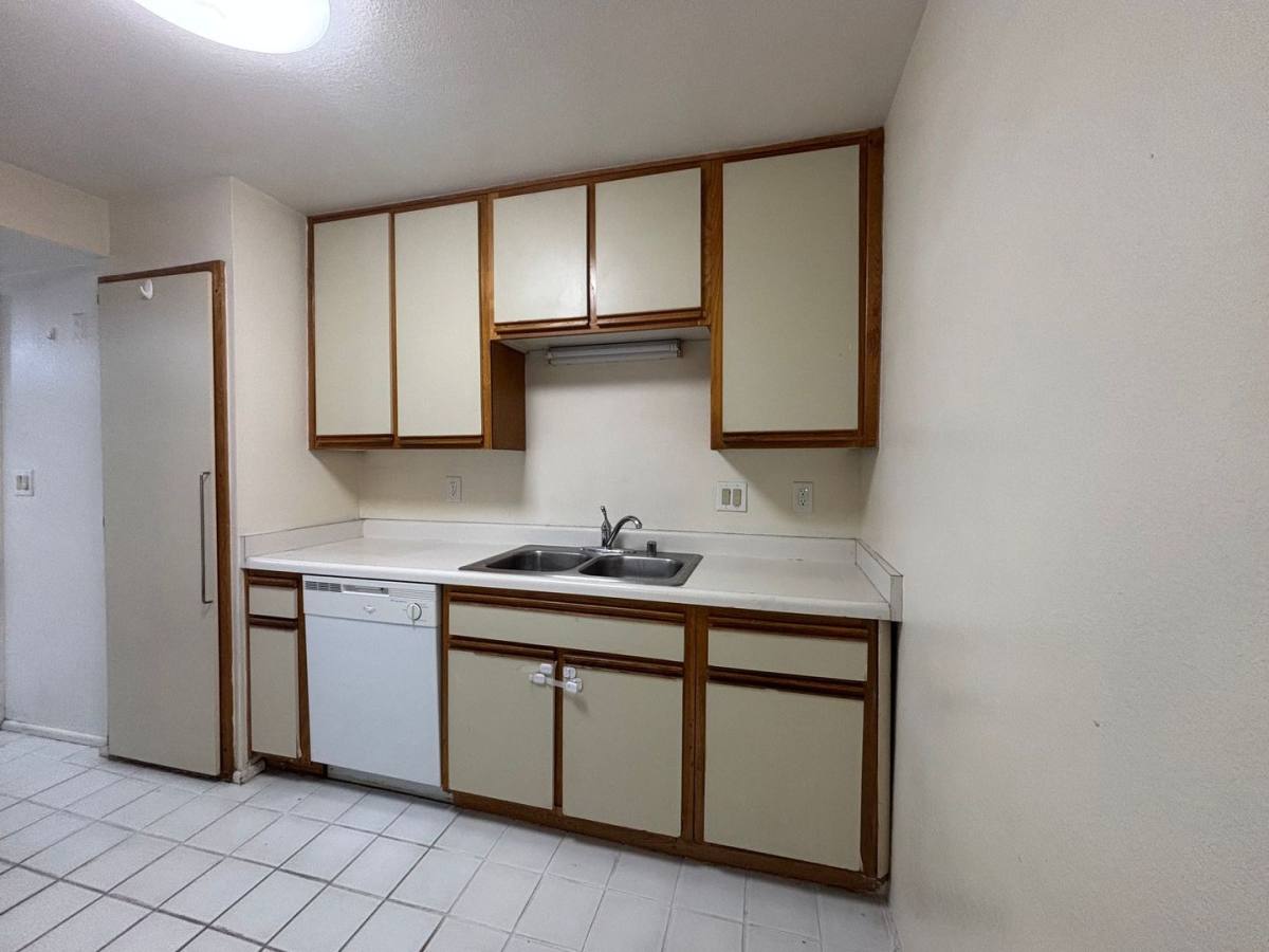 Apartment for rent at 314 Lincoln Ave, Glendale, CA 91205