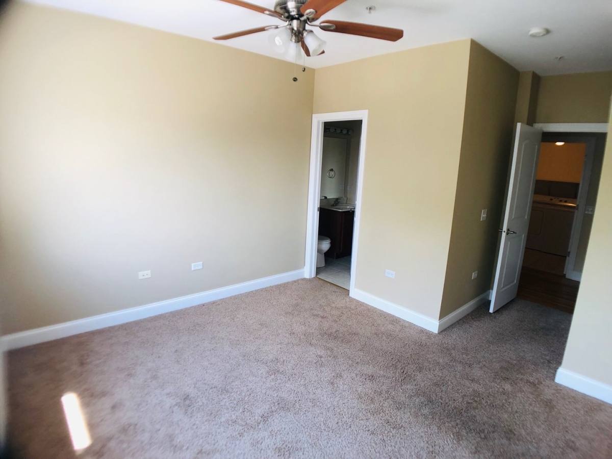 Apartment for rent at 15524 S Cicero Ave, Oak Forest, IL 60452