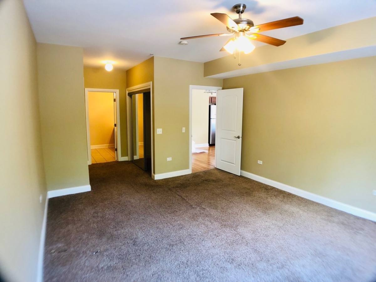 Apartment for rent at 15524 S Cicero Ave, Oak Forest, IL 60452