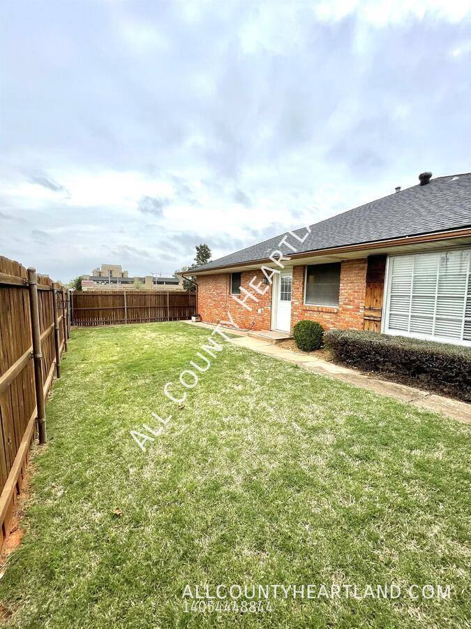 Apartment for rent at 1100 Fenwick Place, Oklahoma City, OK 73116