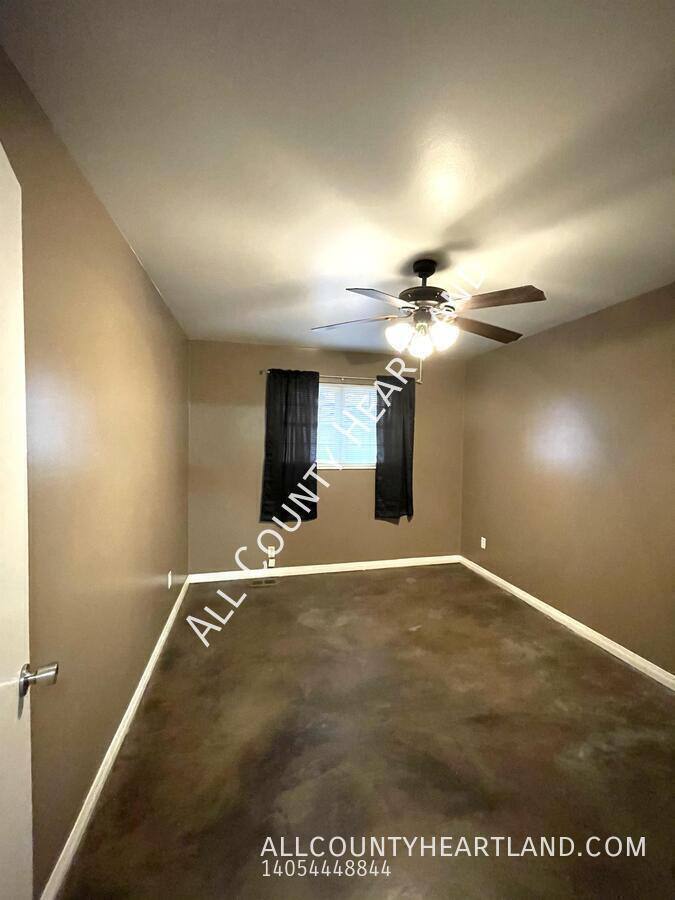 Apartment for rent at 1100 Fenwick Place, Oklahoma City, OK 73116