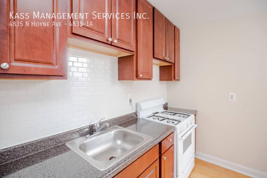 Apartment for rent at 4835 N Hoyne Ave #1A, Chicago, IL 60625