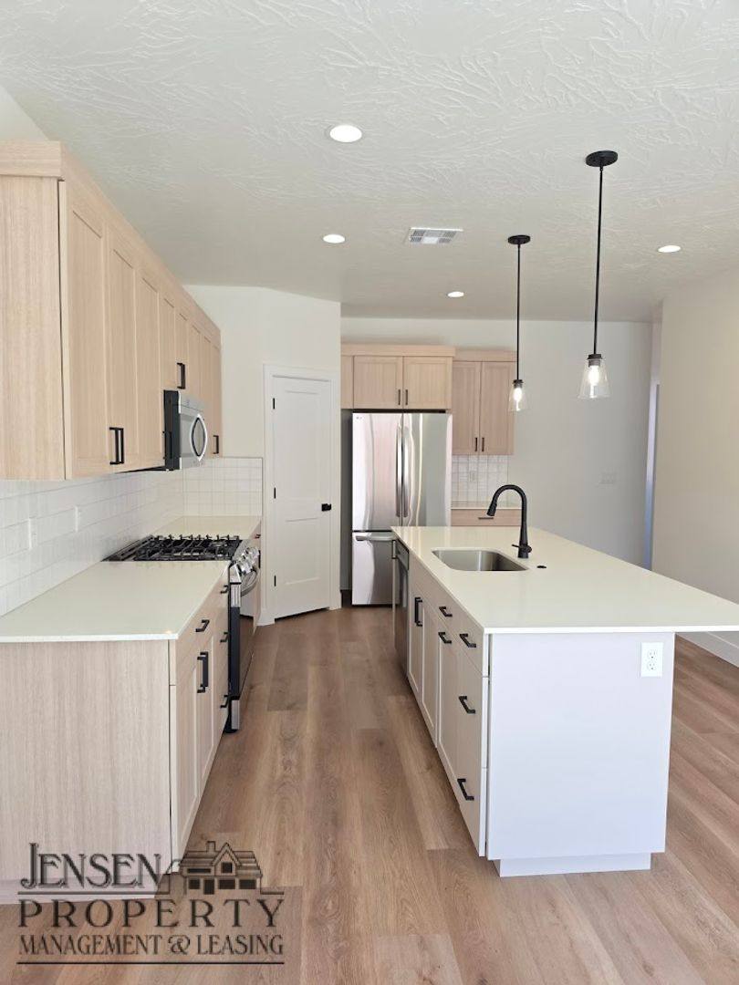 House for rent at 6115 S Cygnus Dr, Saint George, UT 84790