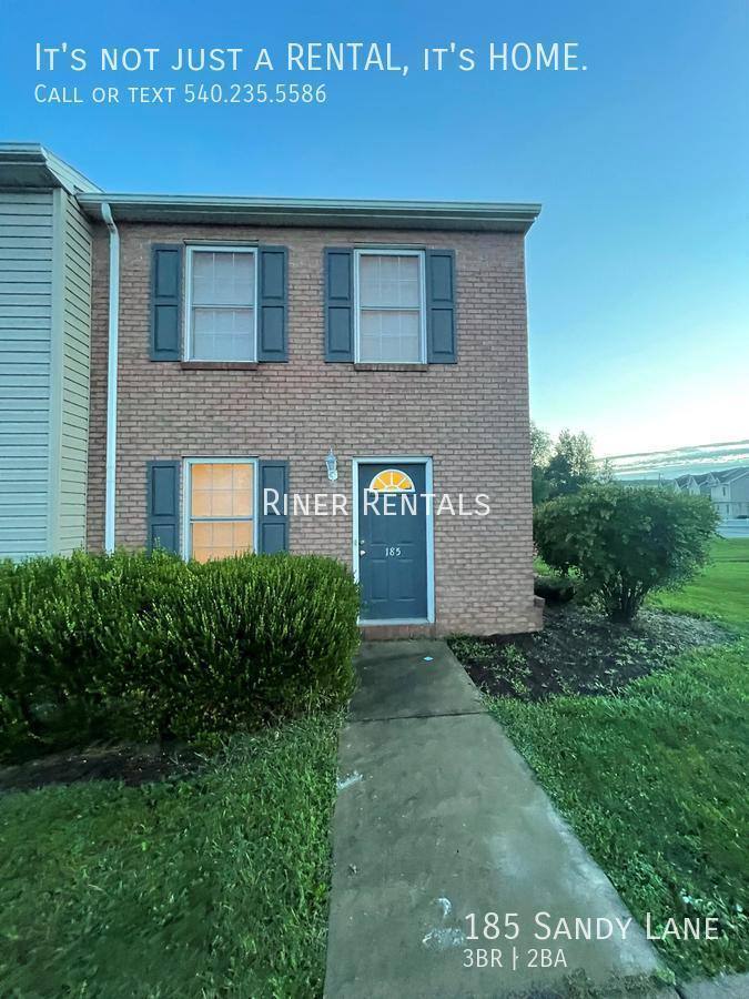Townhouse for rent at 185 Sandy Lane, Broadway, VA 22815