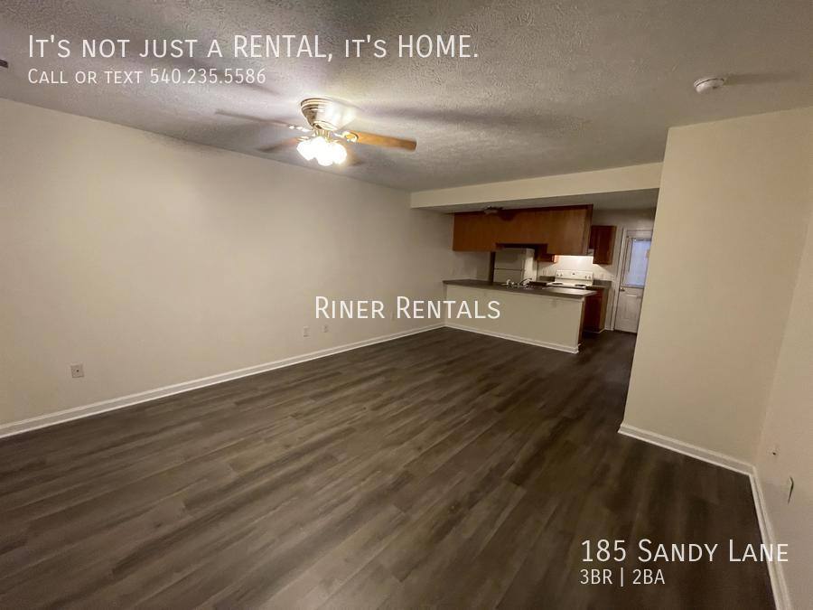 Townhouse for rent at 185 Sandy Lane, Broadway, VA 22815