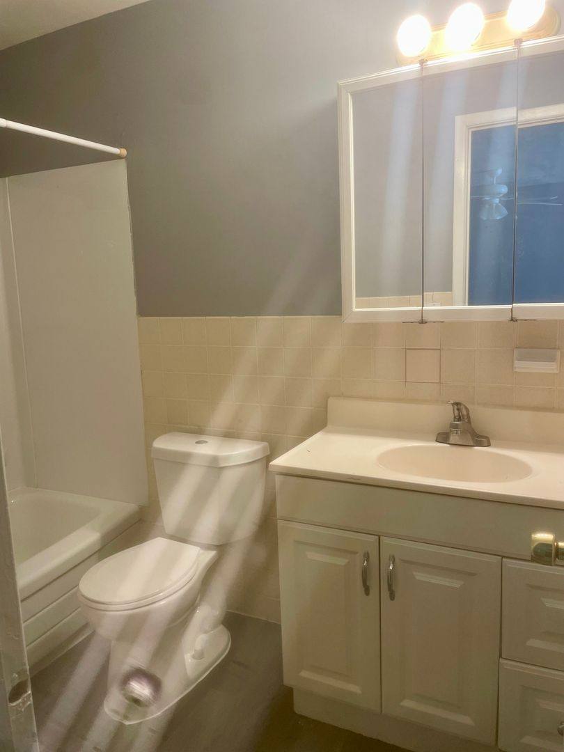 Apartment for rent at 27800 Euclid Ave, Euclid, OH 44132