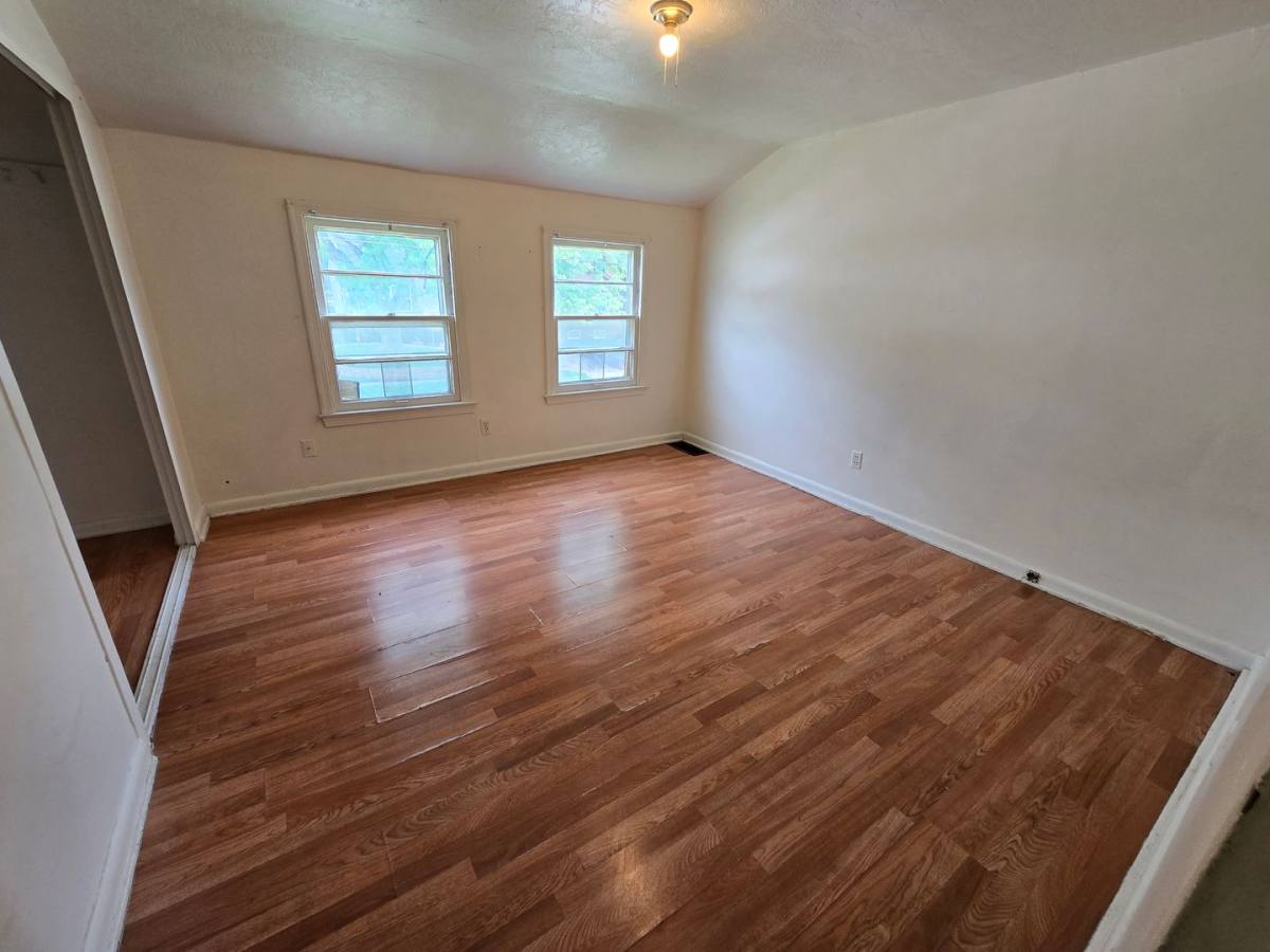 Townhouse for rent at 1210 26th St, Sioux City, IA 51104