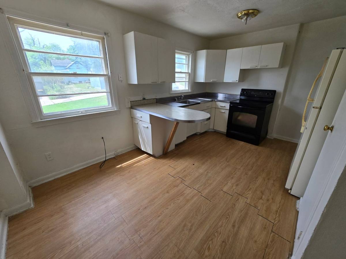 Townhouse for rent at 1210 26th St, Sioux City, IA 51104