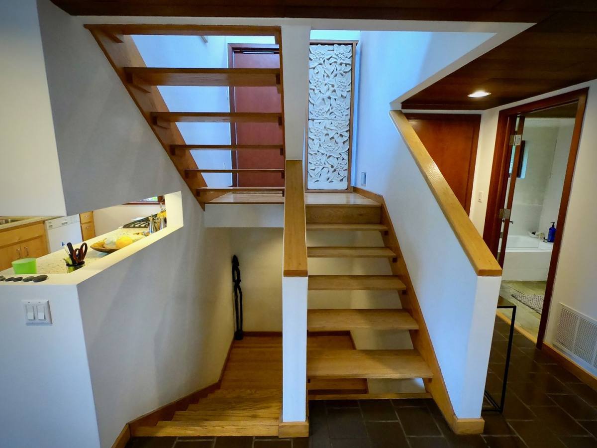 House for rent at 1219 Commercial St, Pittsburgh, PA 15218