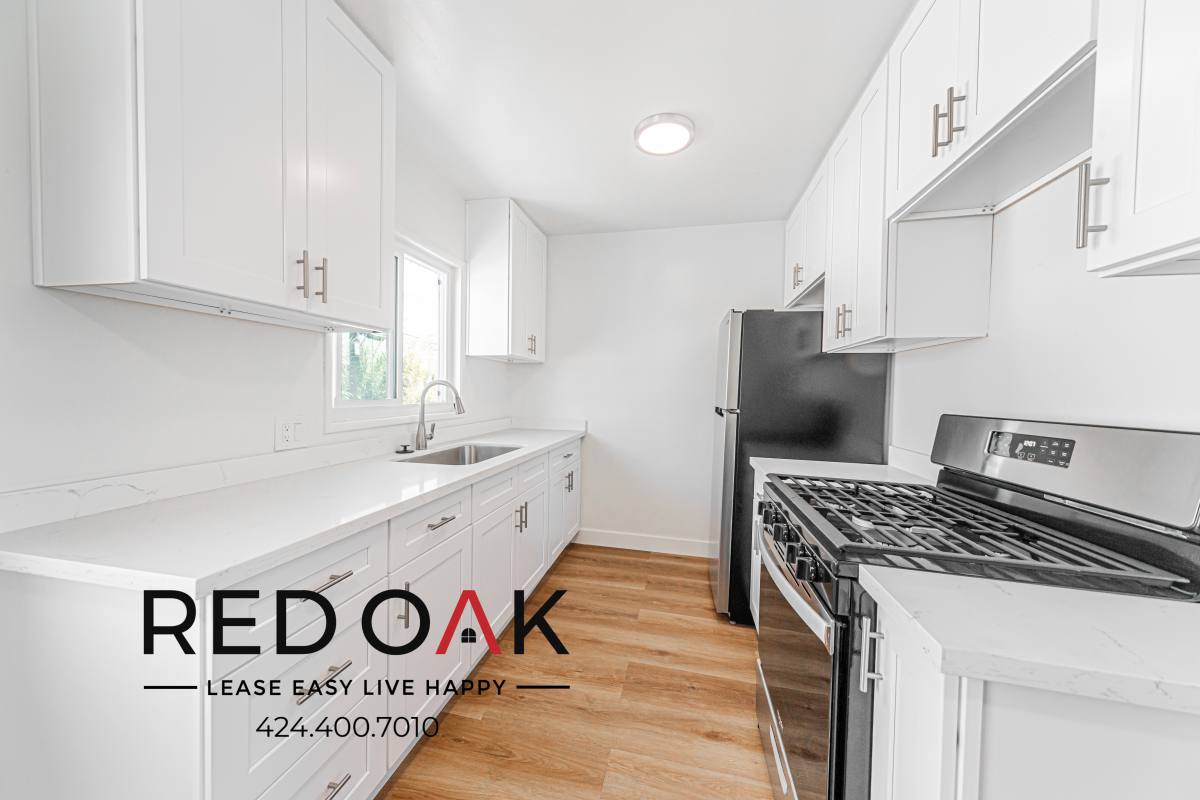 Condo for rent at 6109 Byrnhurst Ave #11, Los Angeles, CA 90043