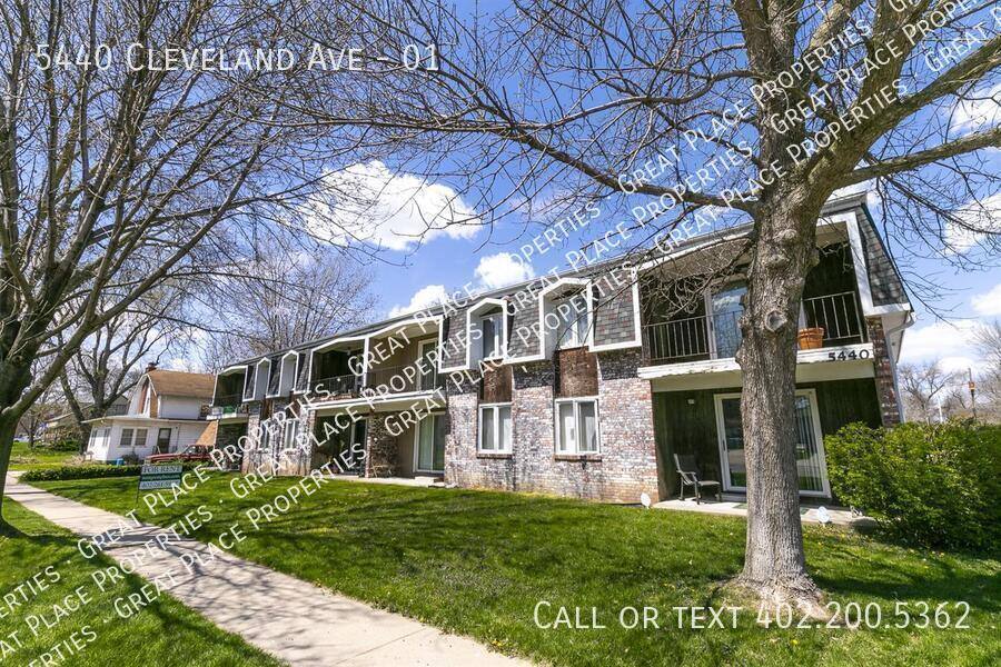Apartment for rent at 5440 Cleveland Ave #1, Lincoln, NE 68504