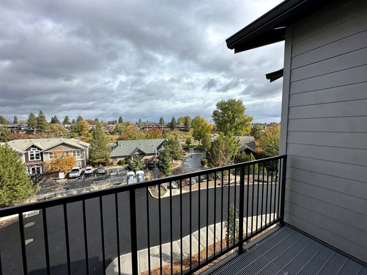 Apartment for rent at 144 SW Crowell Way, Bend, OR 97702