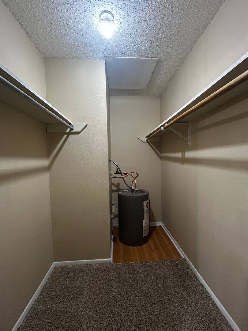Apartment for rent at 4025 Crow Rd, Beaumont, TX 77706