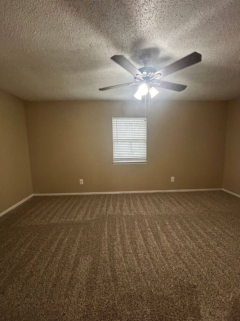 Apartment for rent at 4025 Crow Rd, Beaumont, TX 77706