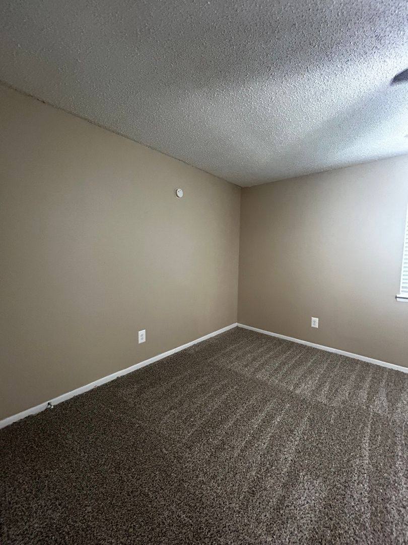 Apartment for rent at 4025 Crow Rd, Beaumont, TX 77706