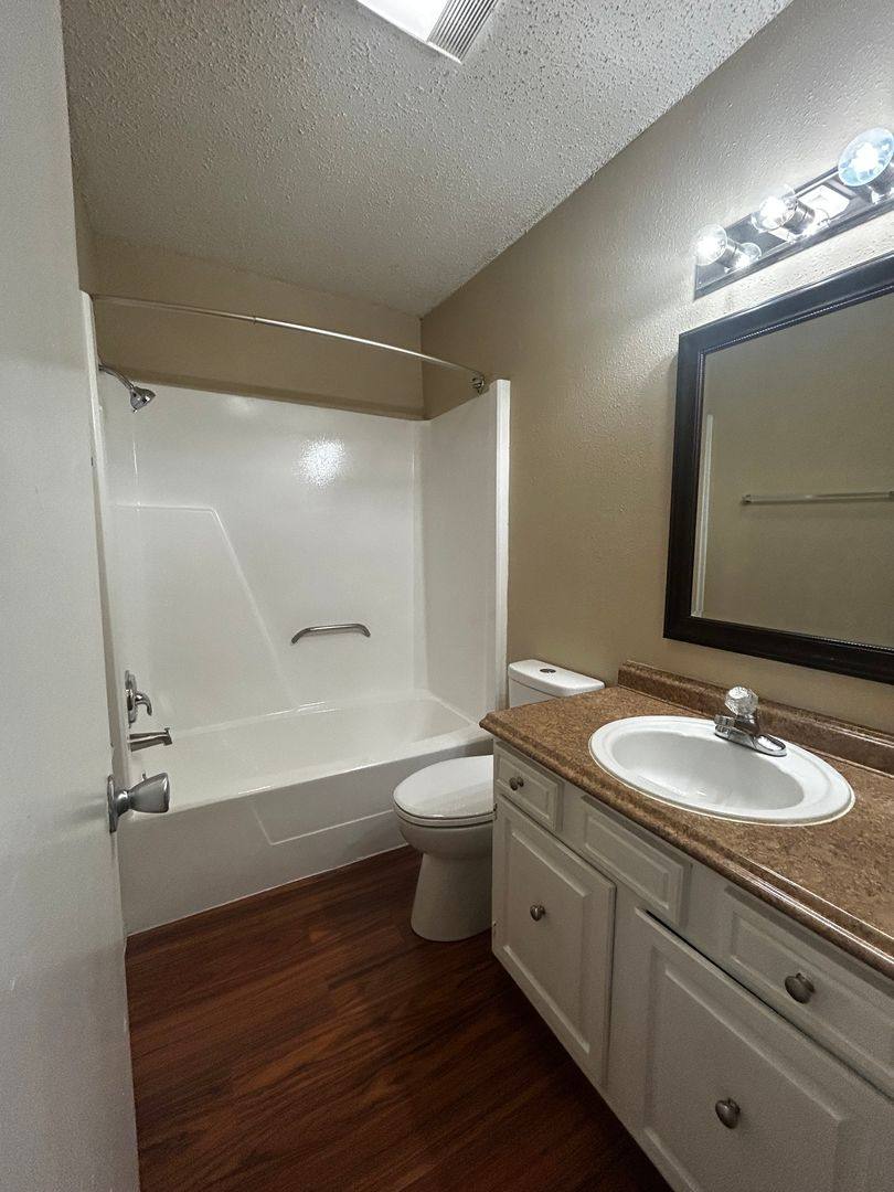 Apartment for rent at 4025 Crow Rd, Beaumont, TX 77706
