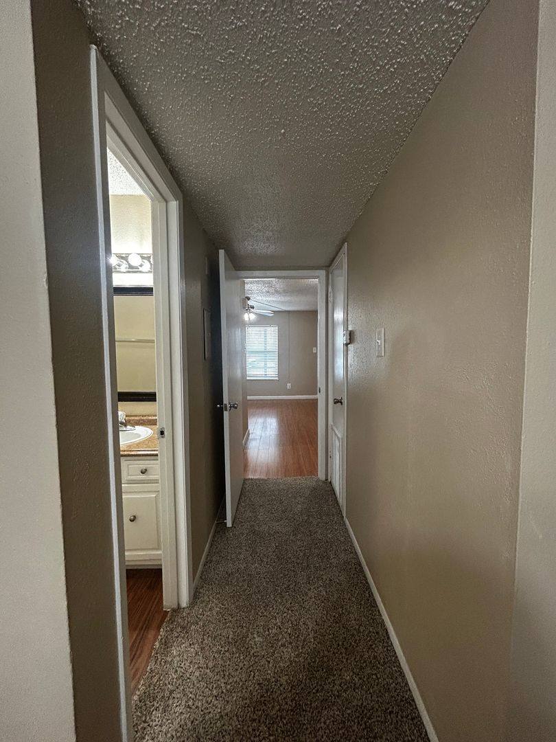 Apartment for rent at 4025 Crow Rd, Beaumont, TX 77706