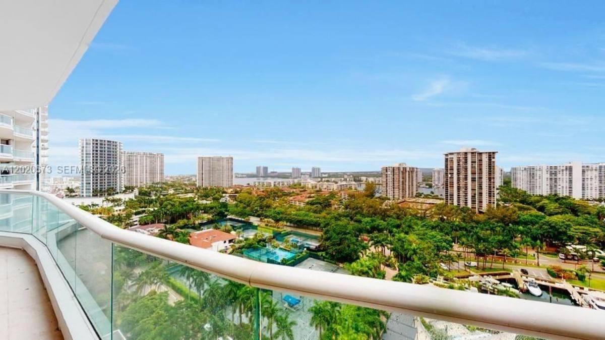 Apartment for rent at 7000 Island Blvd, North Miami Beach, FL 33160
