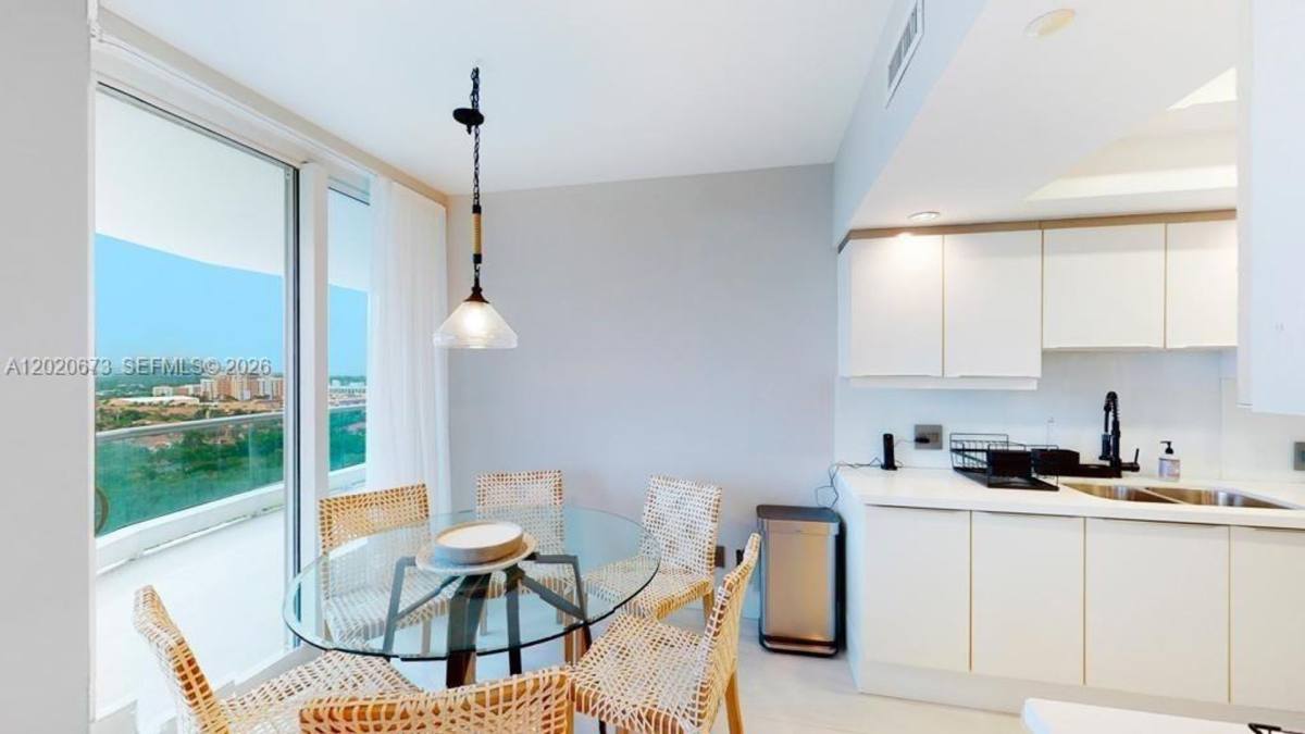 Apartment for rent at 7000 Island Blvd, North Miami Beach, FL 33160