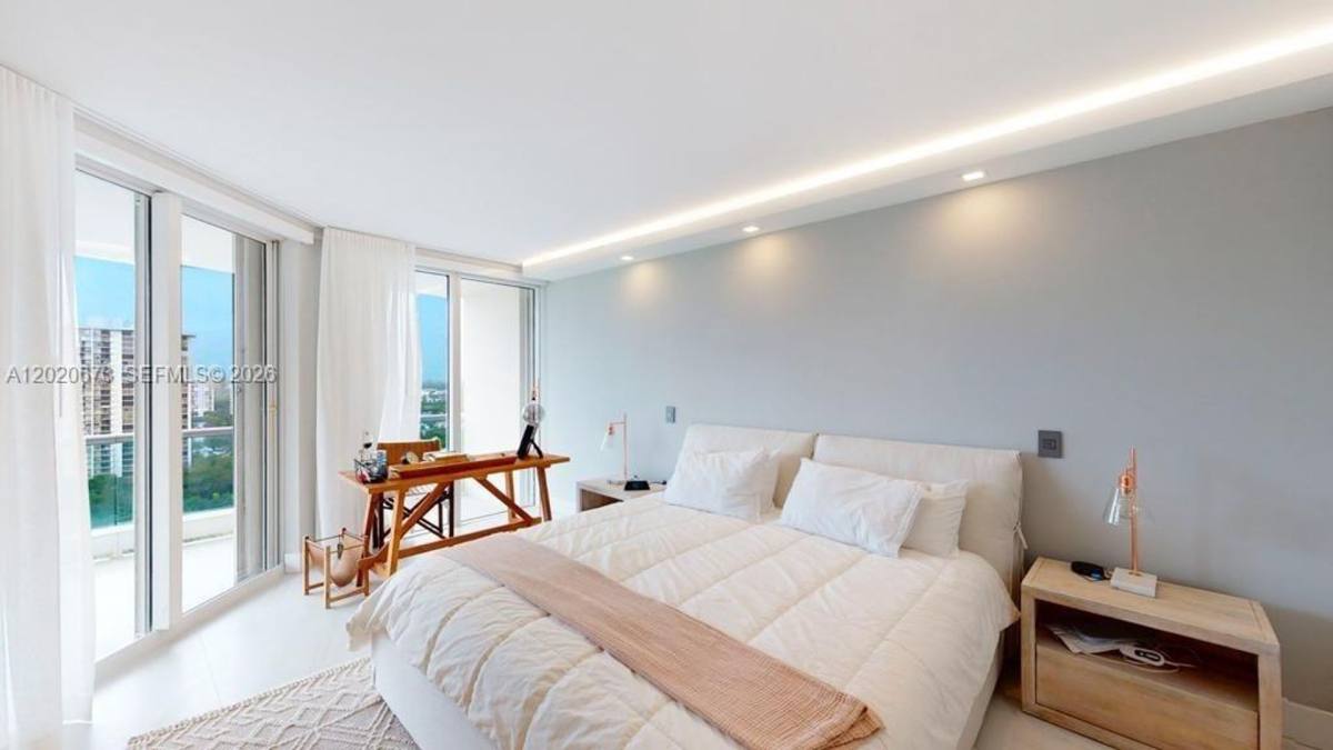 Apartment for rent at 7000 Island Blvd, North Miami Beach, FL 33160