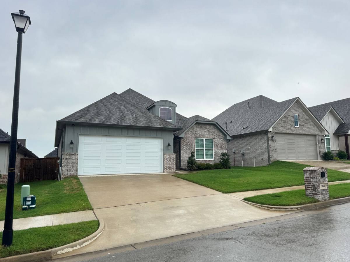 House for rent at 7035 Hillside, Tyler, TX 75707