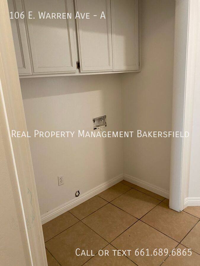 Apartment for rent at 106 E Warren Ave #A, Bakersfield, CA 93308