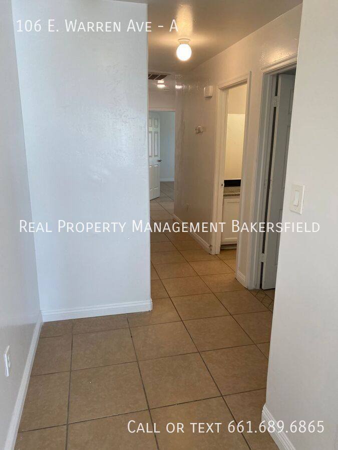 Apartment for rent at 106 E Warren Ave #A, Bakersfield, CA 93308