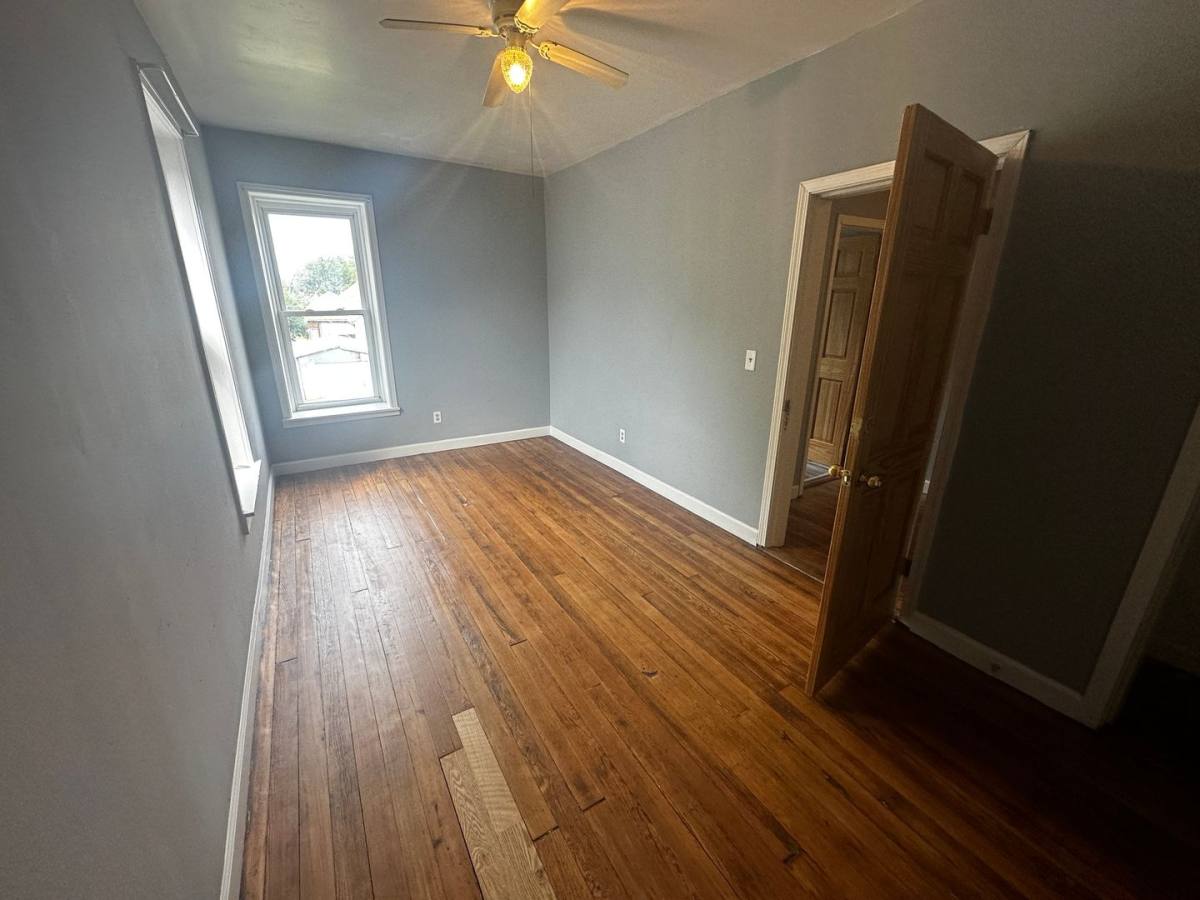 Apartment for rent at 1614 S 11th St, Saint Joseph, MO 64501