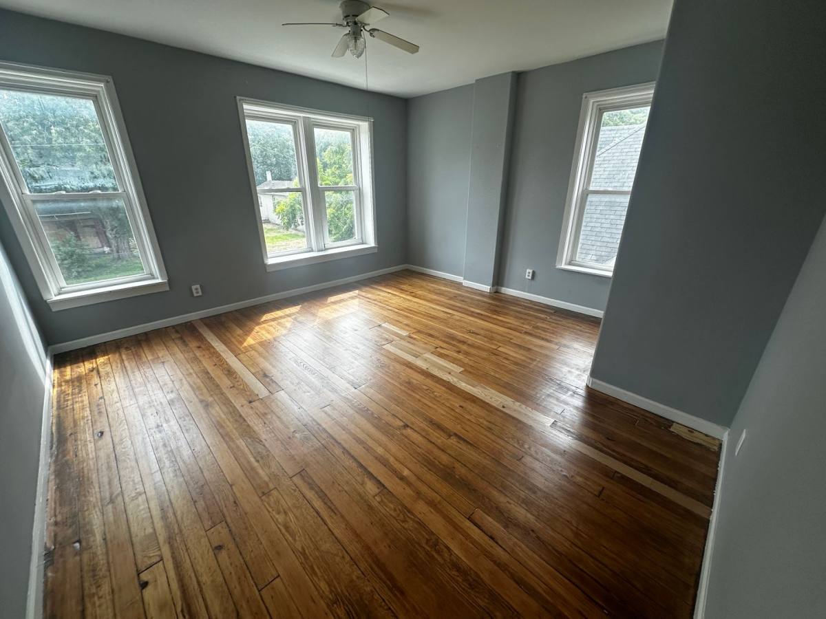 Apartment for rent at 1614 S 11th St, Saint Joseph, MO 64501