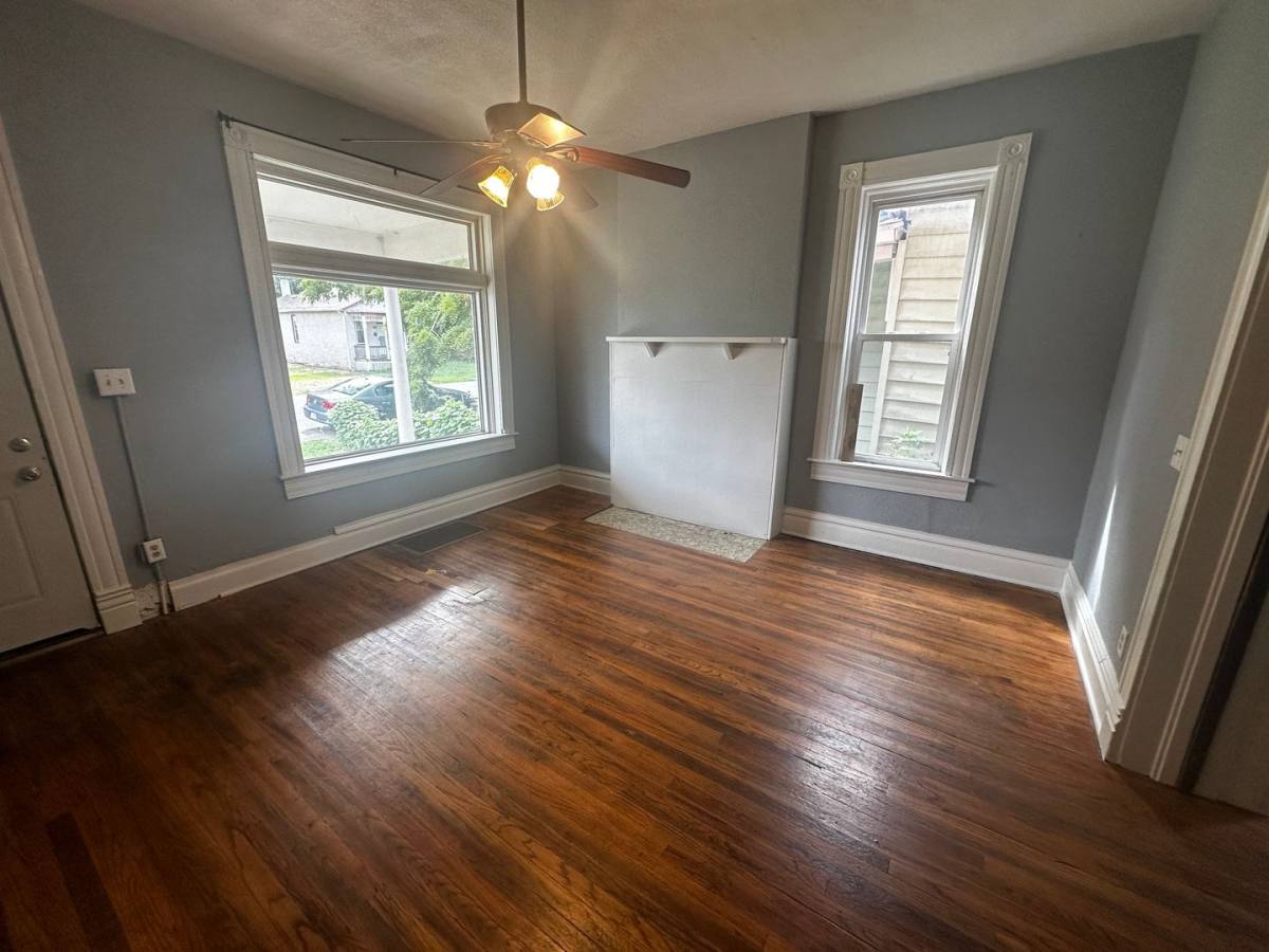 Apartment for rent at 1614 S 11th St, Saint Joseph, MO 64501