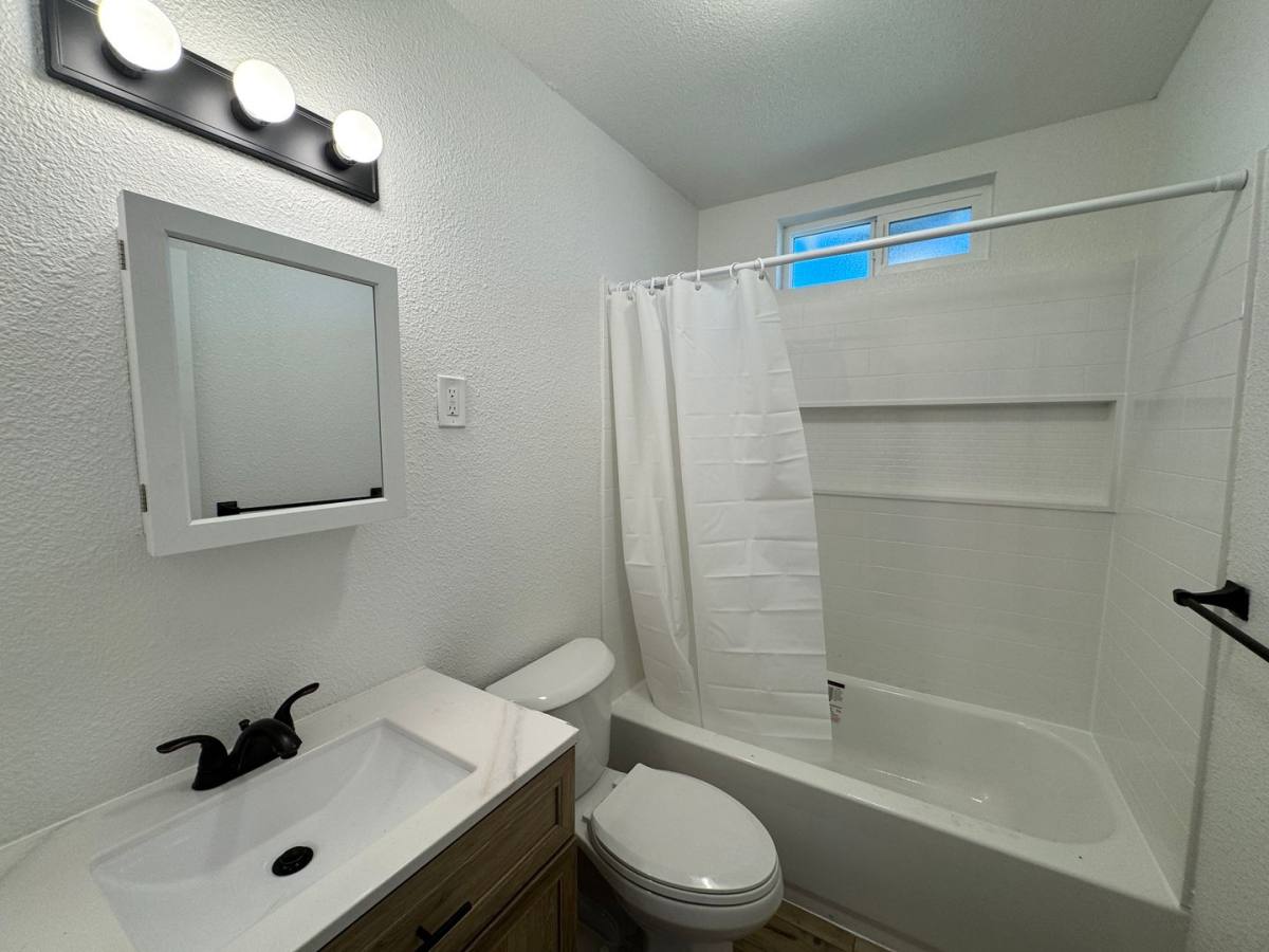 House for rent at 1129 Norton Ave, Dos Palos, CA 93620