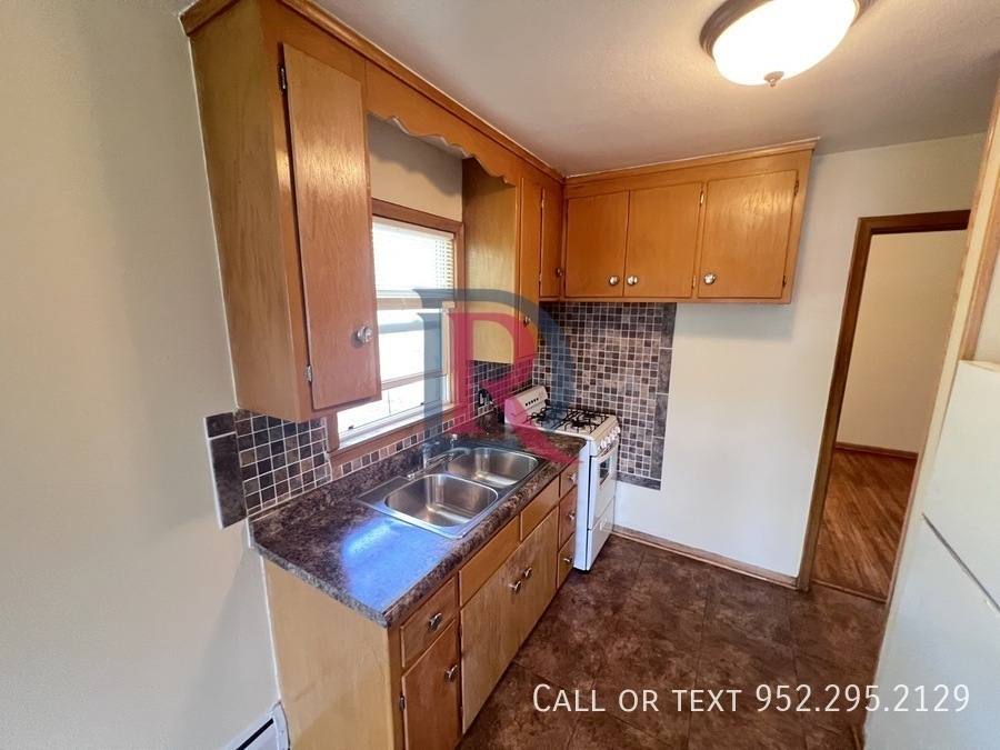 Apartment for rent at 1907 Glenwood Ave #10, Minneapolis, MN 55405