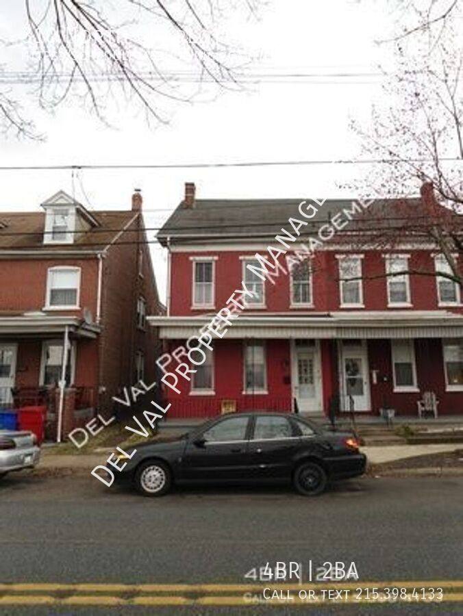 House for rent at 310 N Charlotte St, Pottstown, PA 19464
