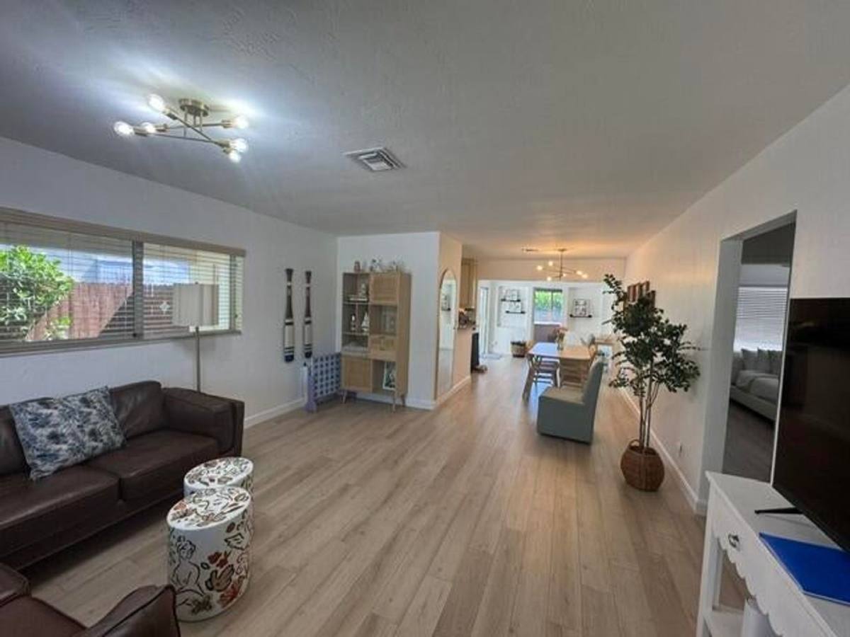 House for rent at 632 SW 8th Ave, Fort Lauderdale, FL 33315