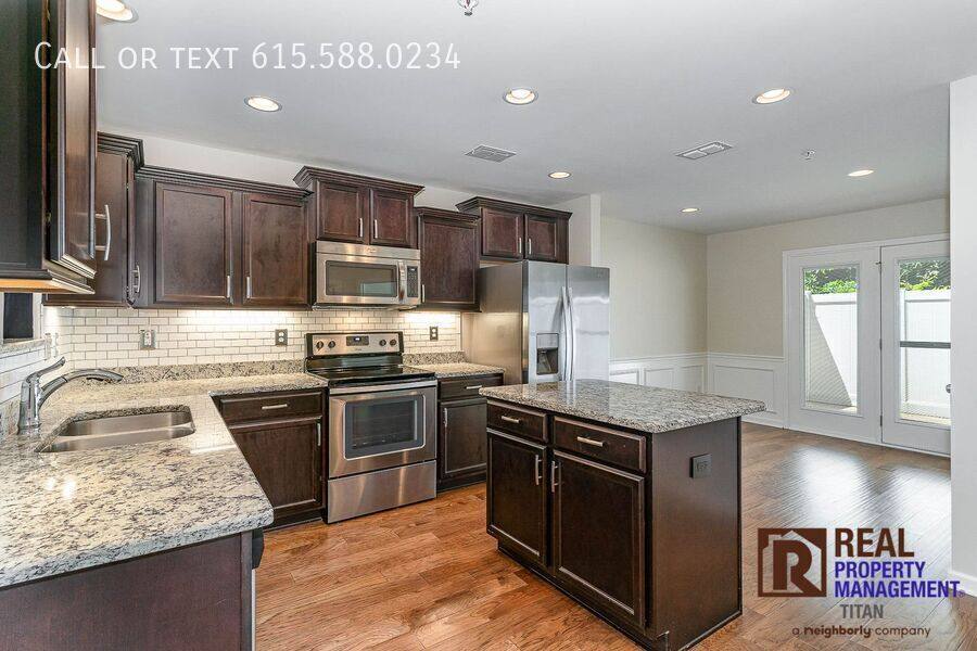 Townhouse for rent at 1052 Neeleys Bend, Spring Hill, TN 37174