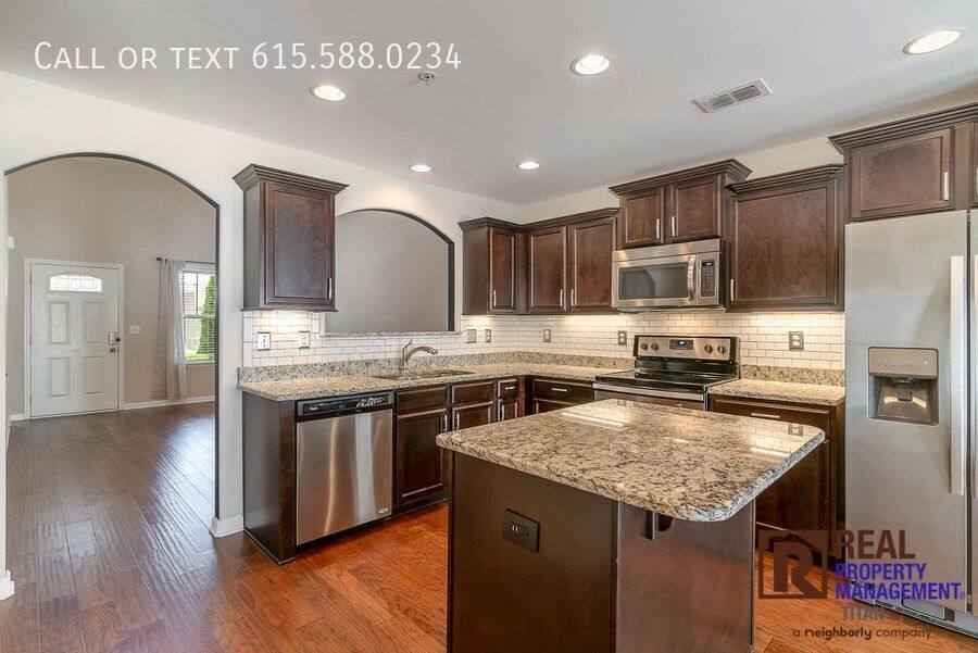 Townhouse for rent at 1052 Neeleys Bend, Spring Hill, TN 37174