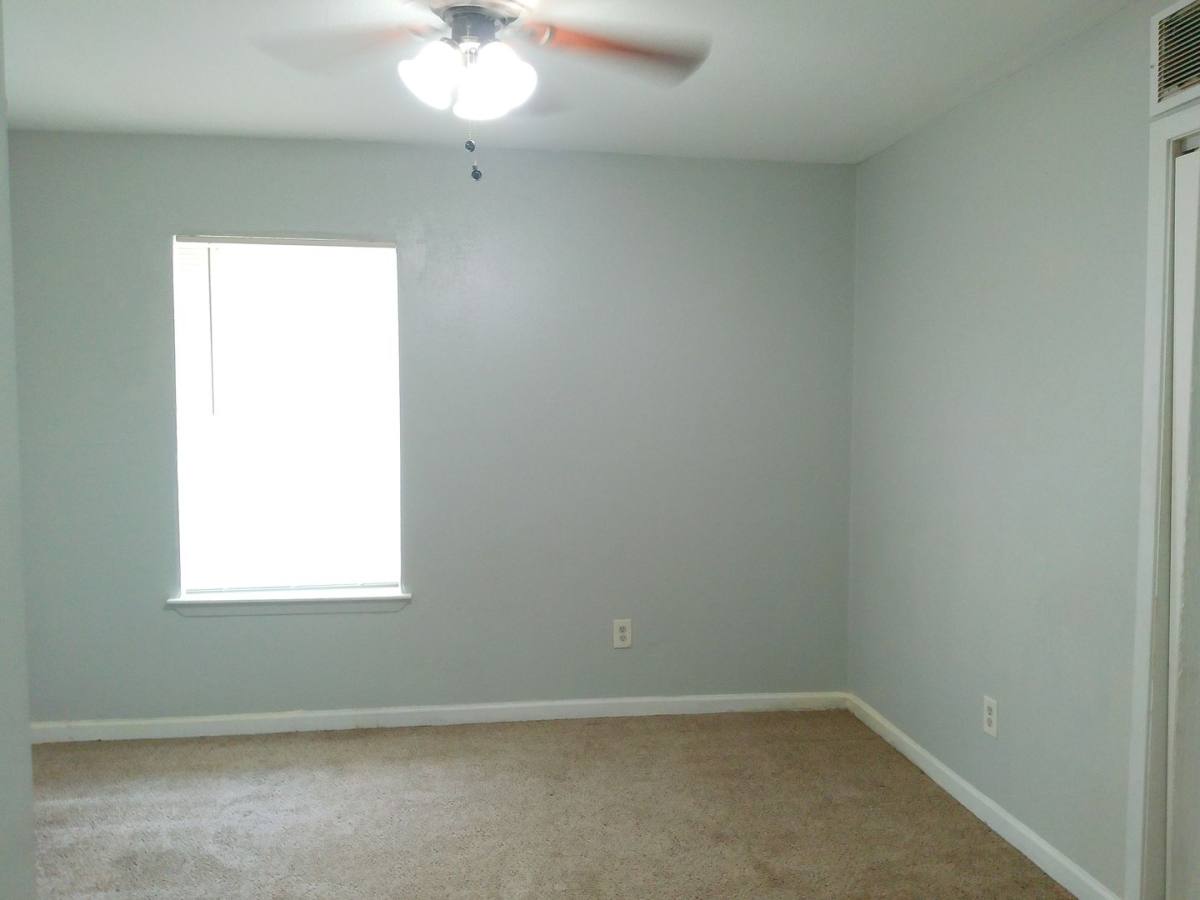 Apartment for rent at 2026 Waldron Rd, Corpus Christi, TX 78418